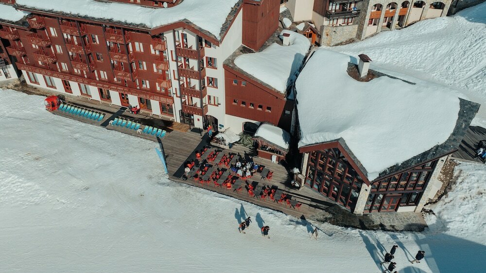 Фото Hôtel l'Eden des Cimes - Vacances Bleues - Belle Plagne 2100
