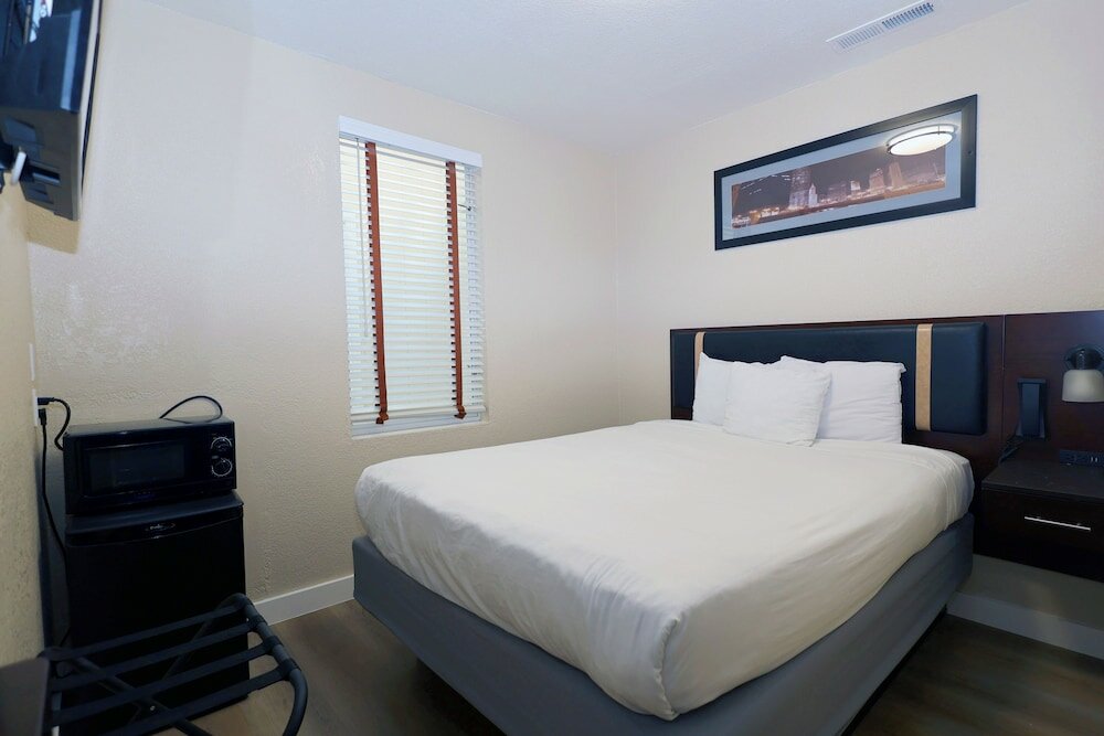 Фото Casa Loma Hotel