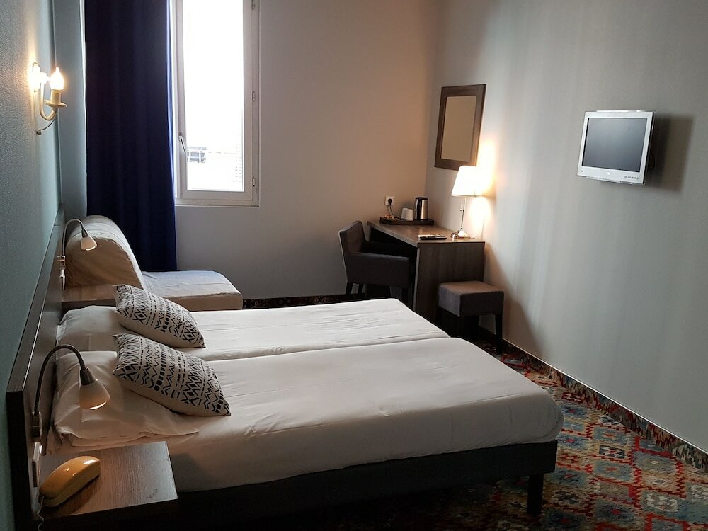 Фото отеля 3