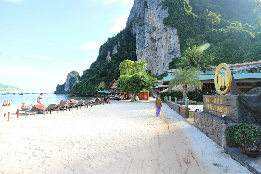 Фото Phi Phi Nice Beach Hotel Hip