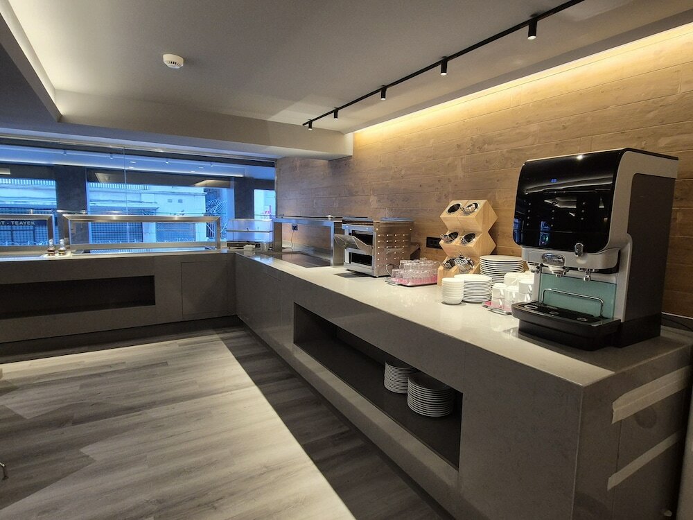 Фото The Alassia Hotel