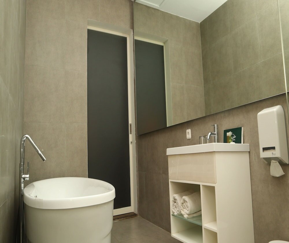 Фото Kusuma Agrowisata Resort & Convention Hotel