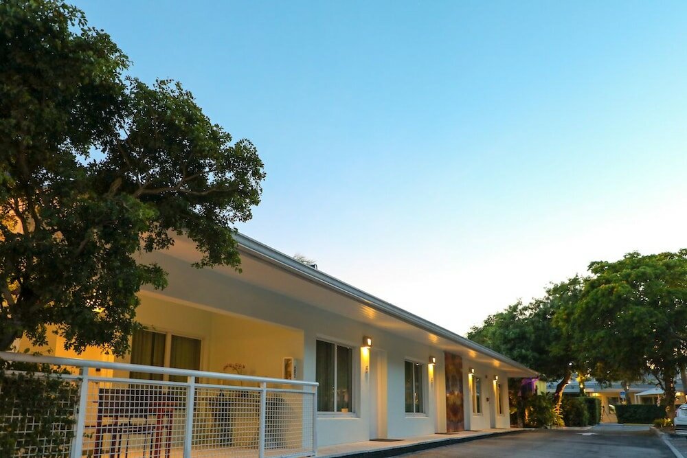 Фото Orchid Key Inn - Adults Only