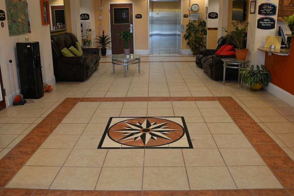 Фото Super 8 by Wyndham Austin/Airport South