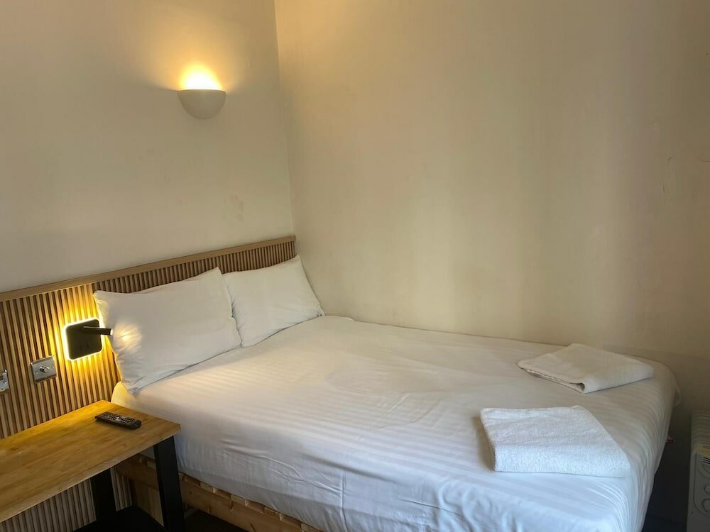 Фото Exhibition Court Hotel 4