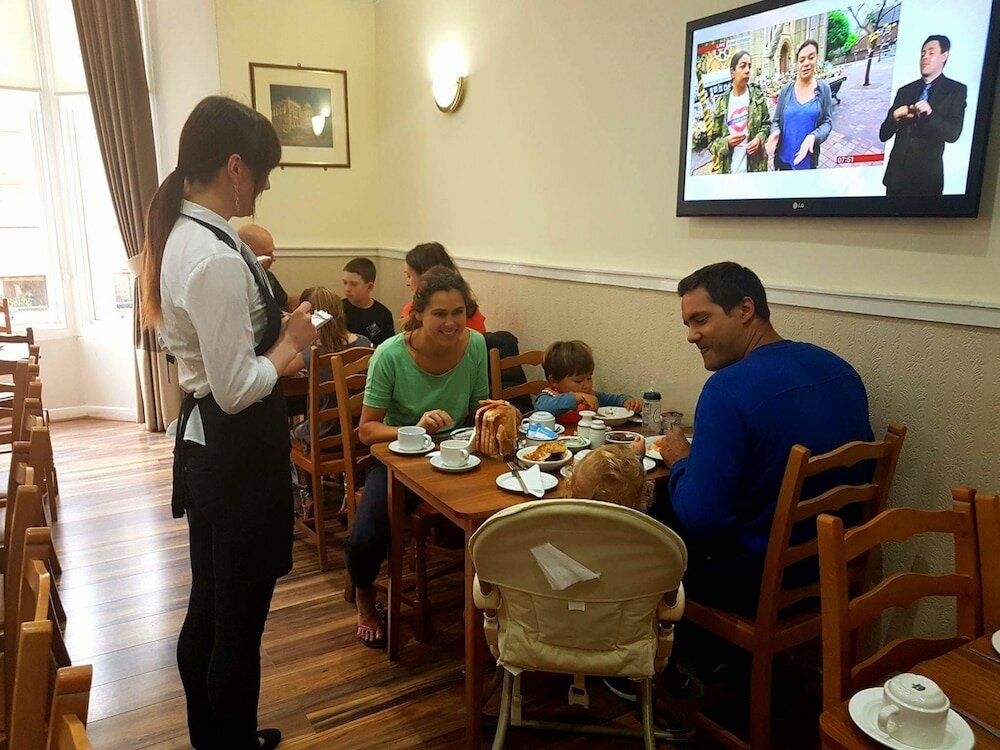 Фото McLays Guest House