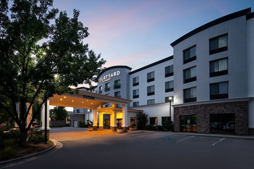 Фото Courtyard by Marriott Boise West Meridian