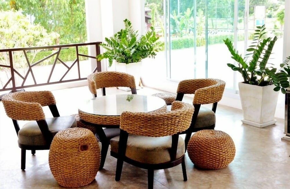 Фото Southgate Residence Hotel