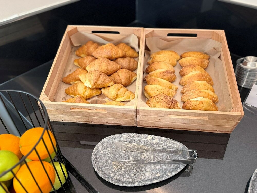 Фото Angela Downtown Hotel