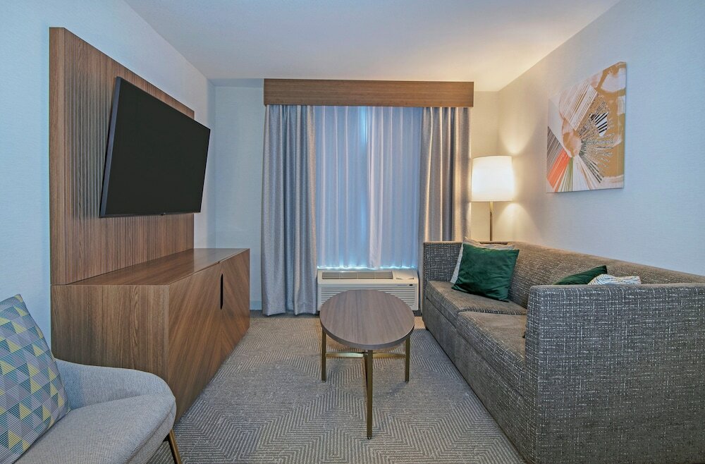 Фото Holiday Inn Hotel and Suites-Kamloops