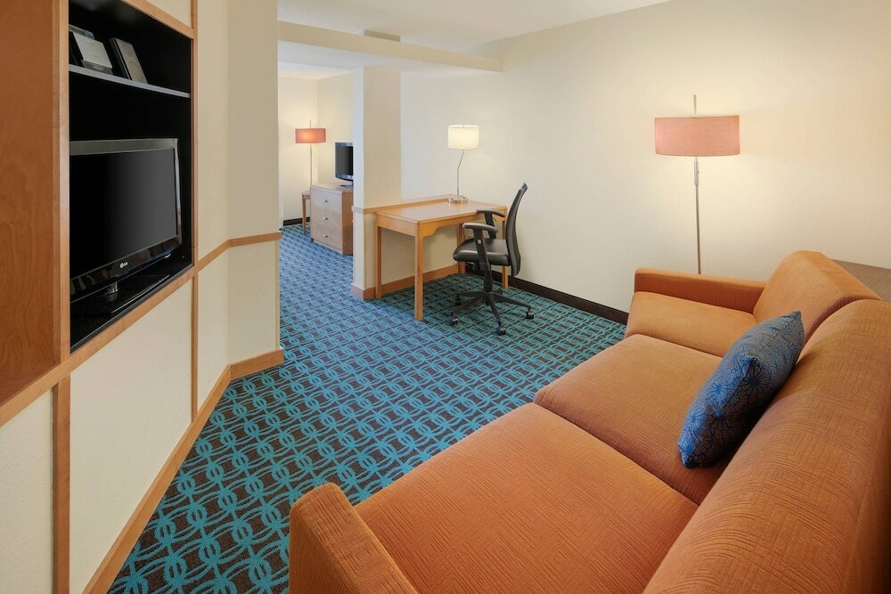 Фото Fairfield Inn and Suites by Marriott Indianapolis Airport
