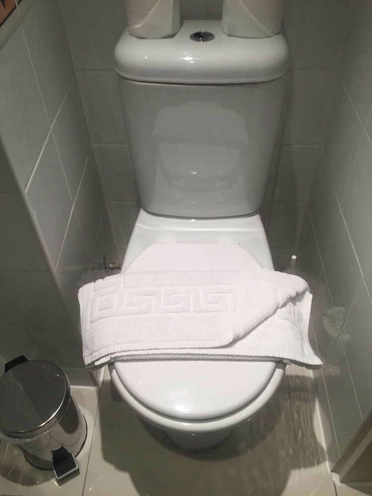 Фото The Excelsior Hotel