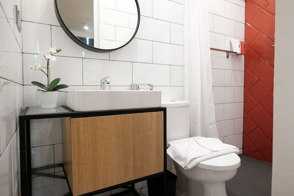 Фото RedDoorz Plus @ Thamrin