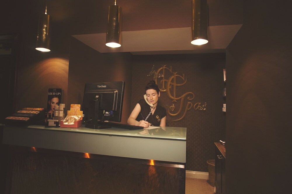 Фото Canal Court Hotel