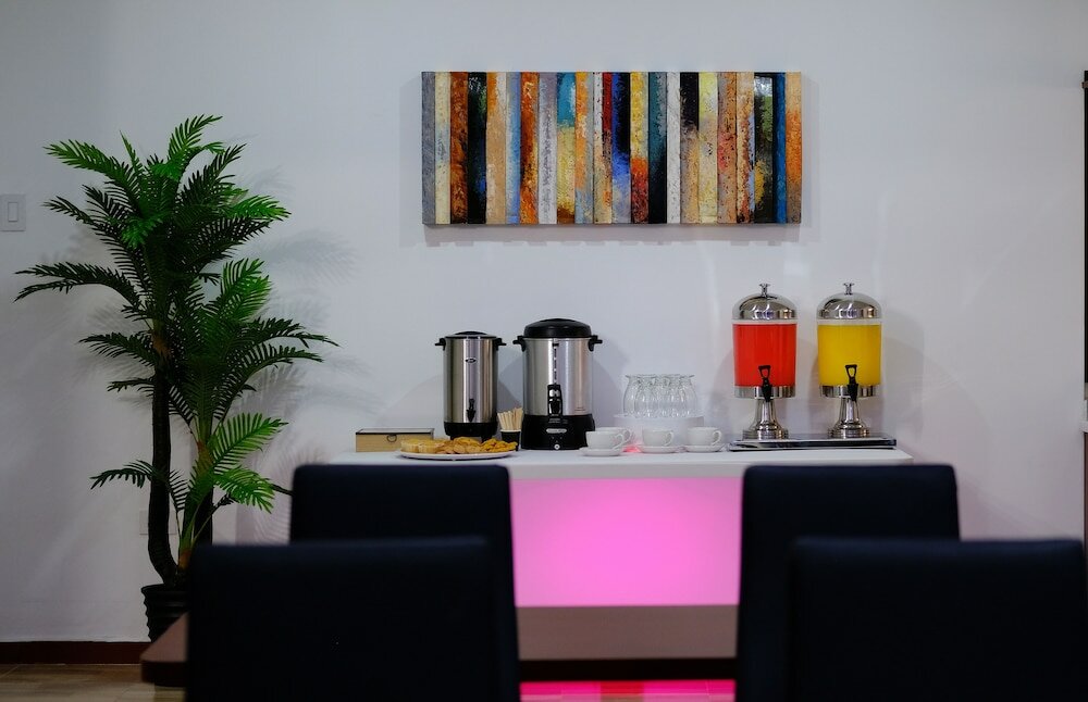 Фото Victoria City Hotel