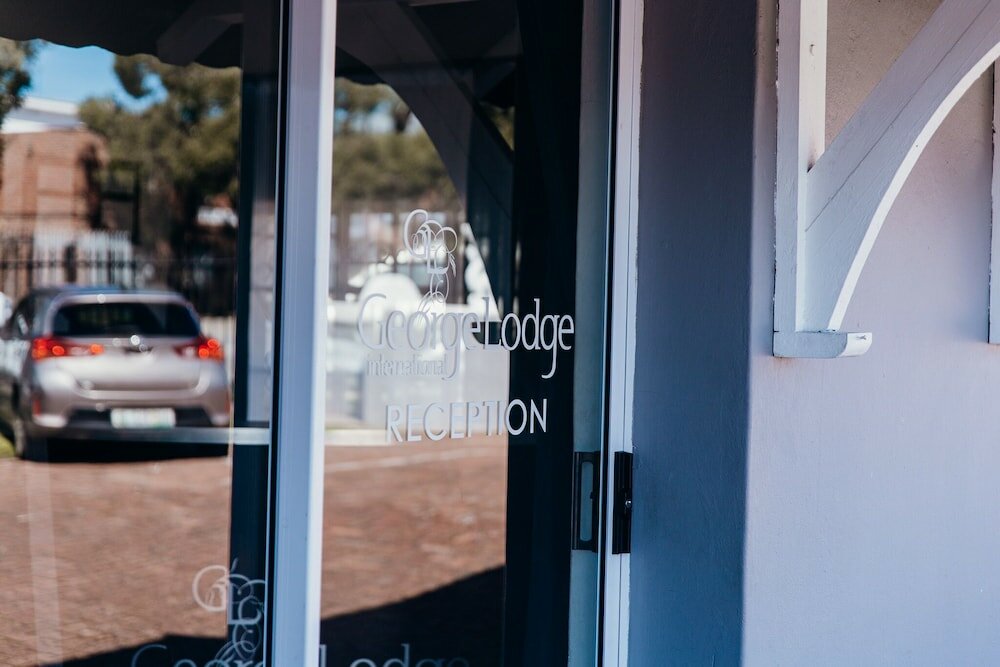 Фото George Lodge International