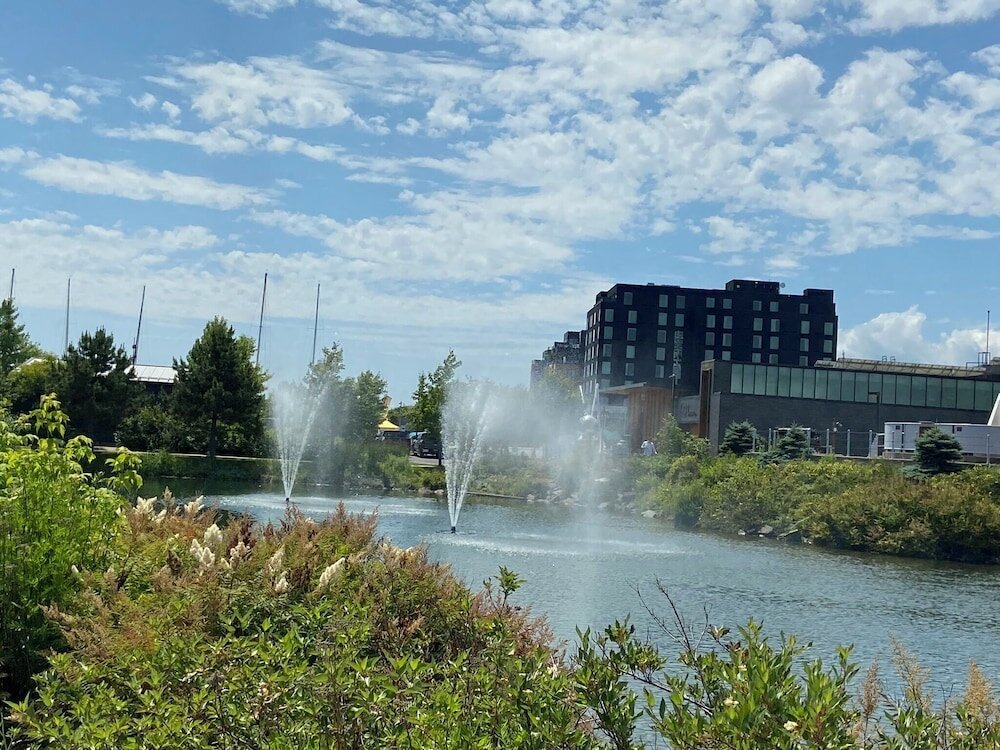 Фото Delta Hotels by Marriott Thunder Bay