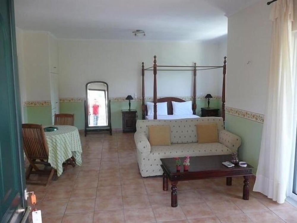 Фото Anthias Garden