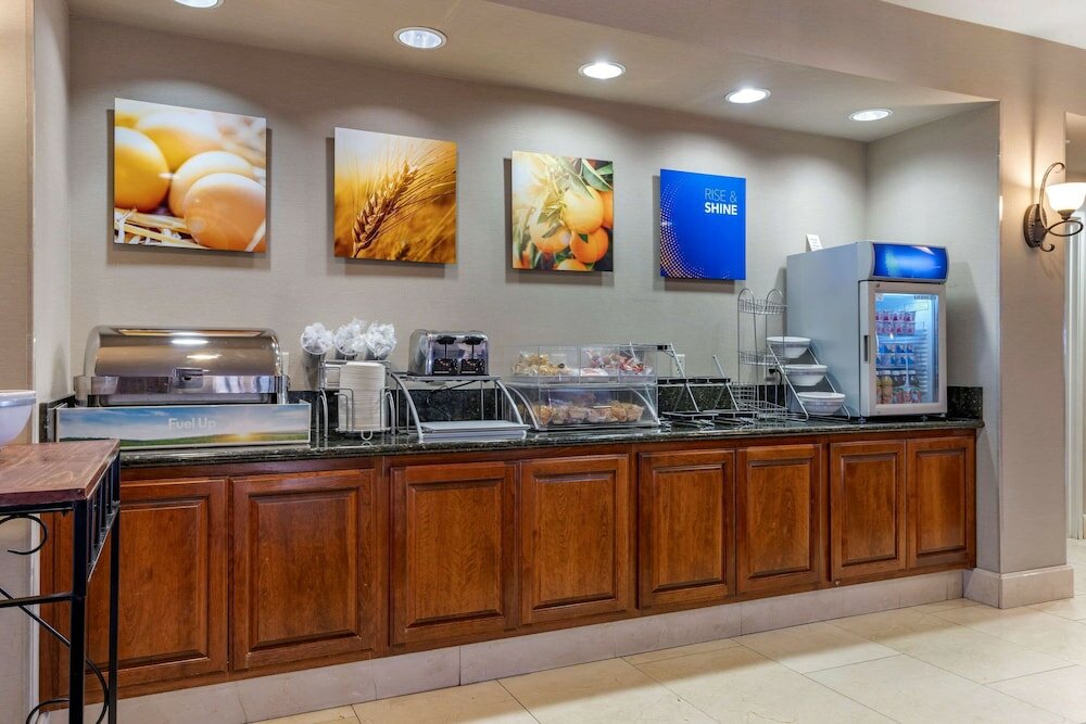 Фото Comfort Suites Fernley