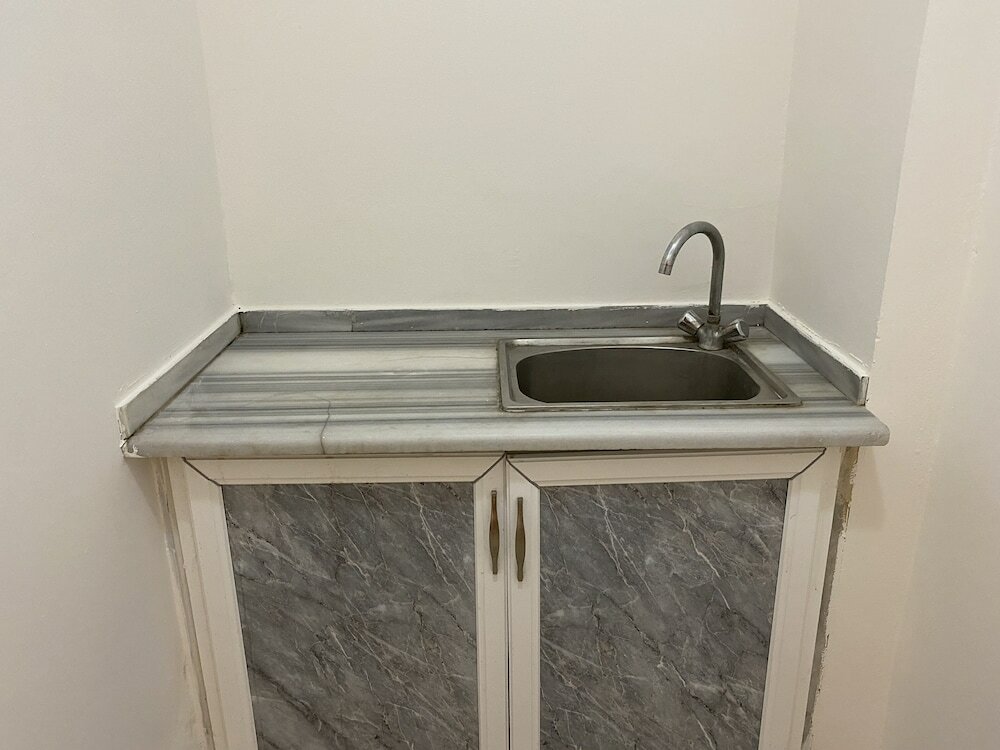 Фото Sara Crown Hotel