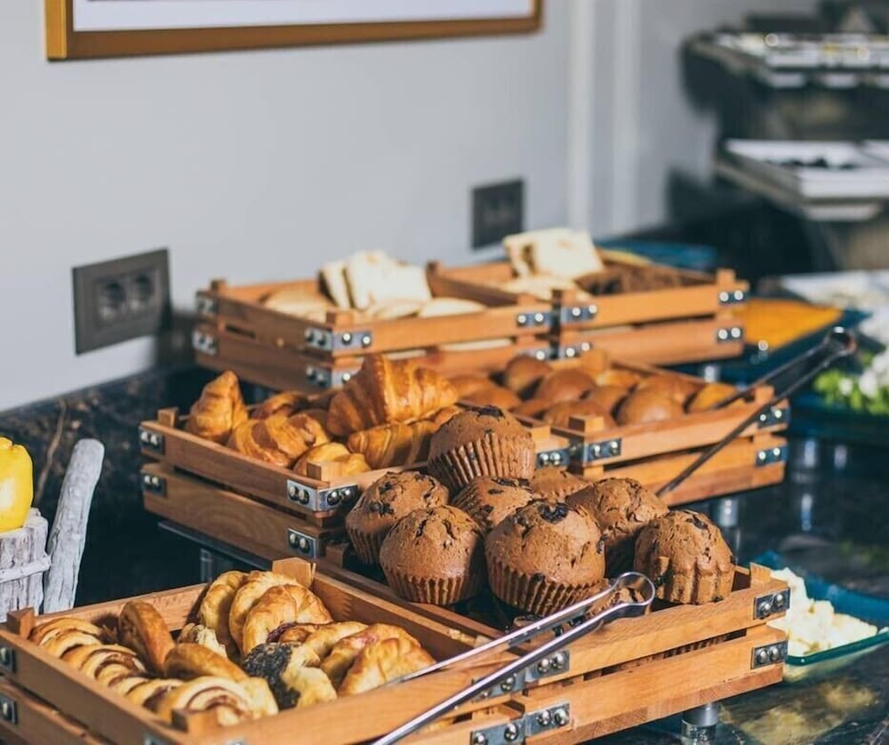 Фото Theatrum Hotel Baku