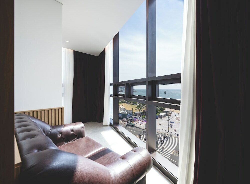 Фото Sunset Business Hotel