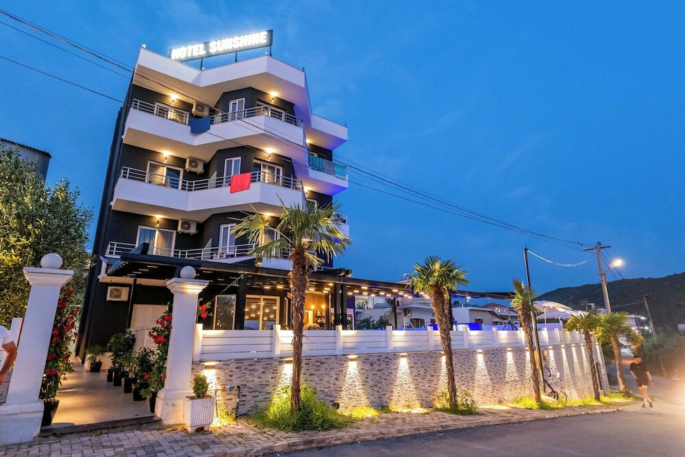 Фото отеля 1