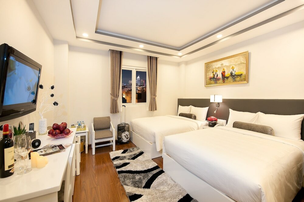 Фото Adora Hotel