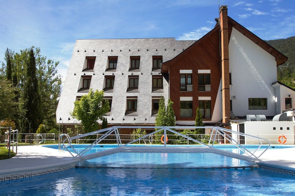 Фото Hotel Silken Ordesa