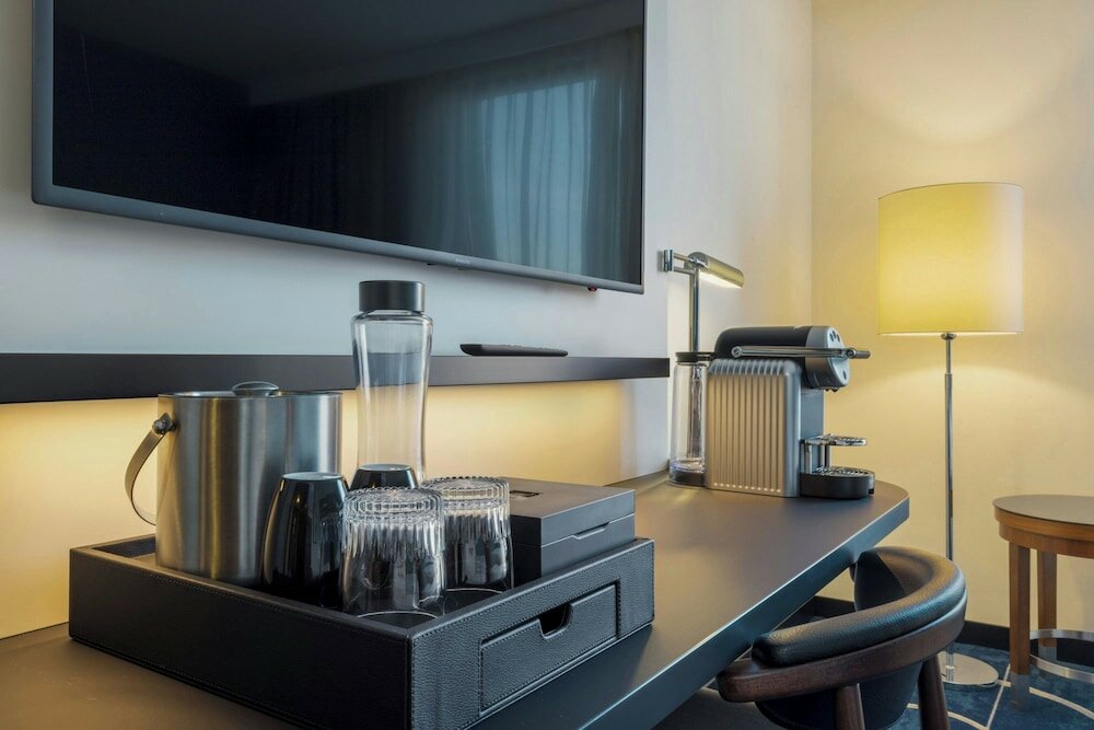 Фото Courtyard by Marriott Paris Arcueil