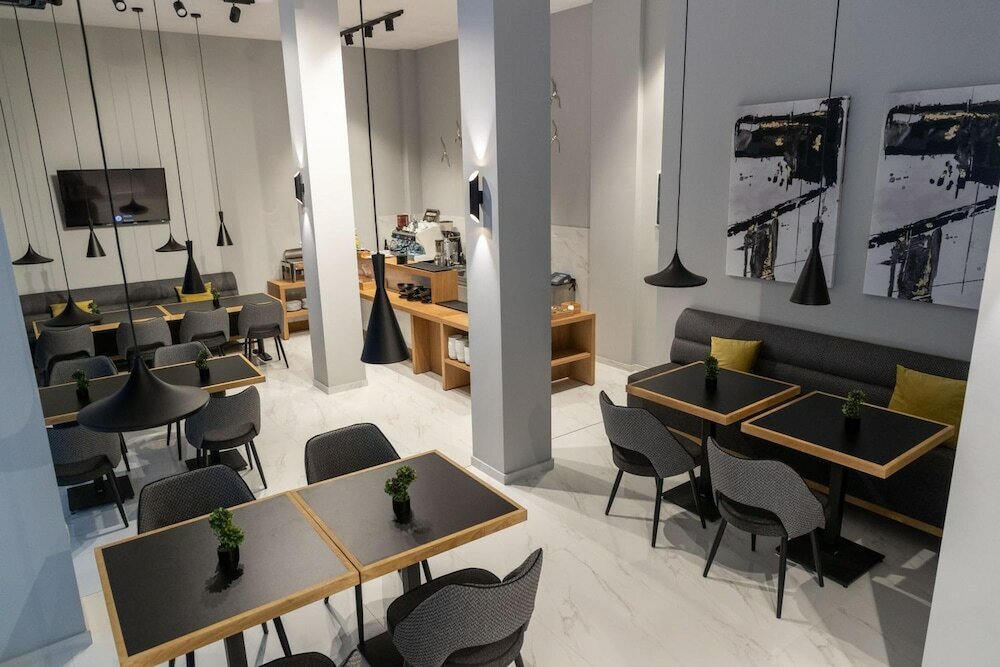 Фото Grand Port Suites Thessaloniki