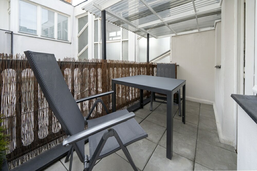 Фото New Town - Apple Apartments