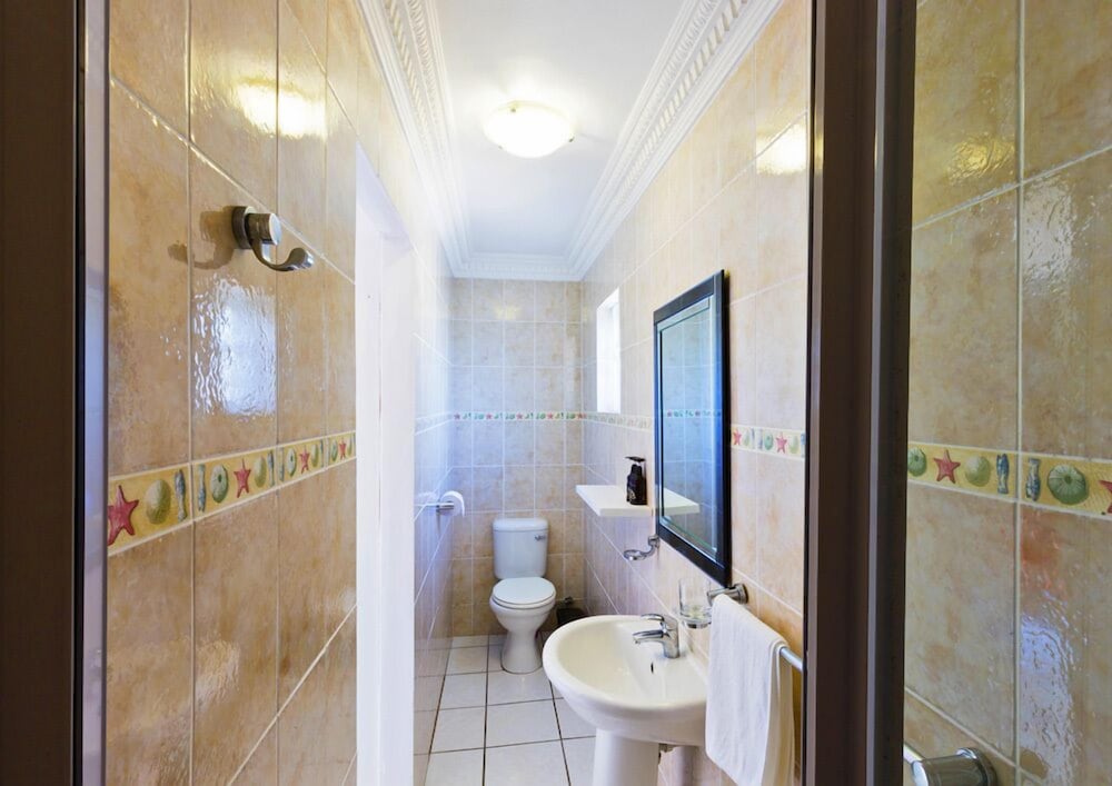 Фото Holiday Guesthouse Langebaan