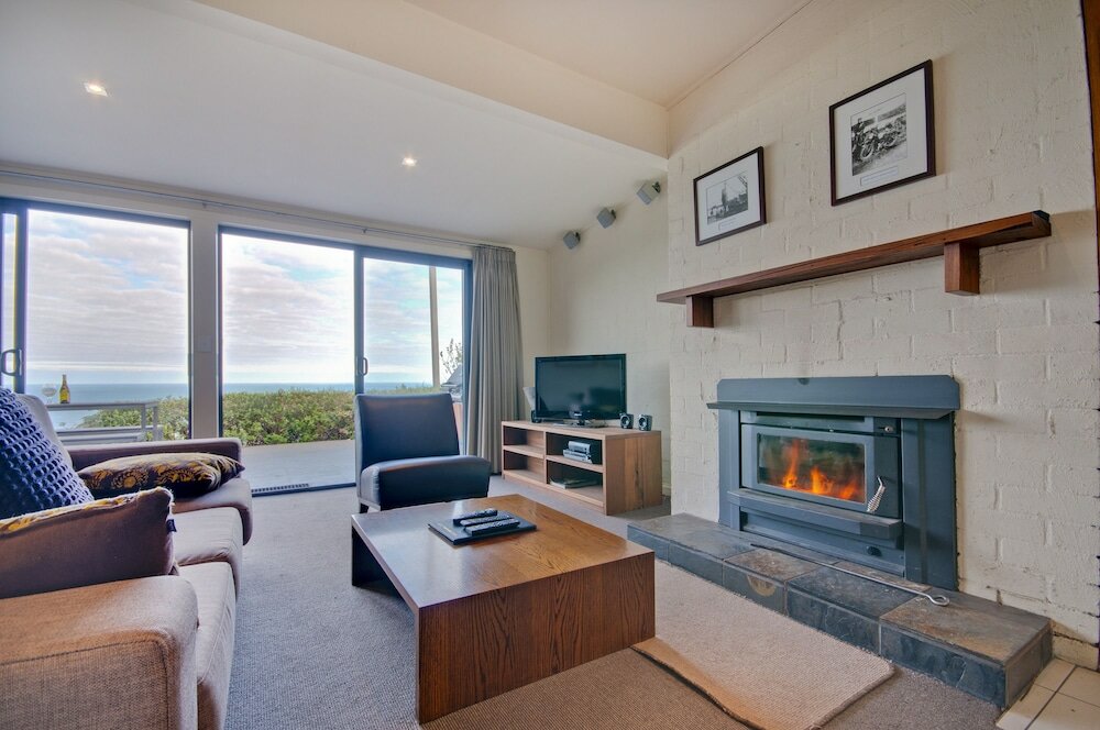 Фото Beacon Point Ocean View Villas