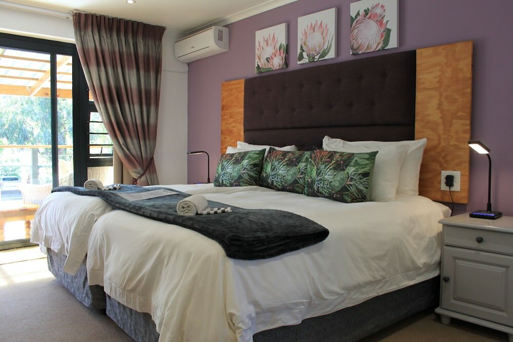 Фото Pelican Lodge