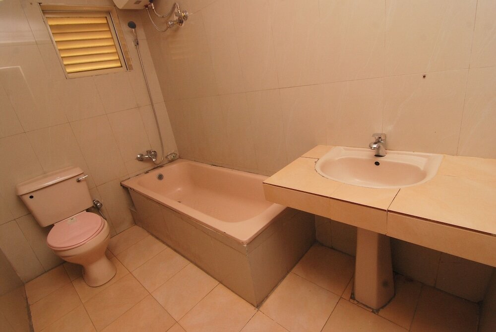 Фото Belvoir Hotel