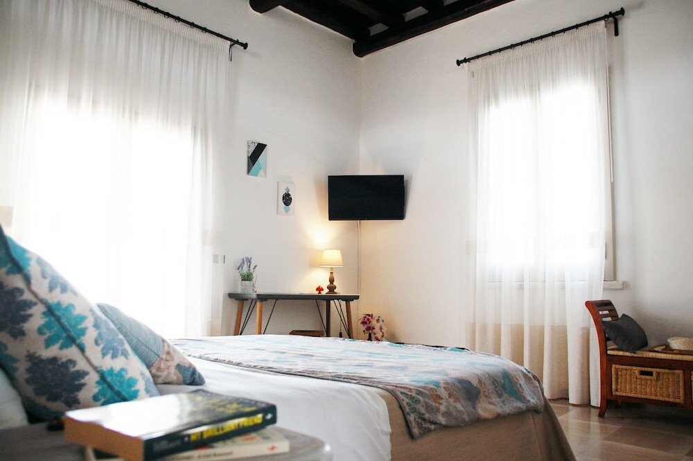 Фото Palazzo Bianchi Domus Holidays