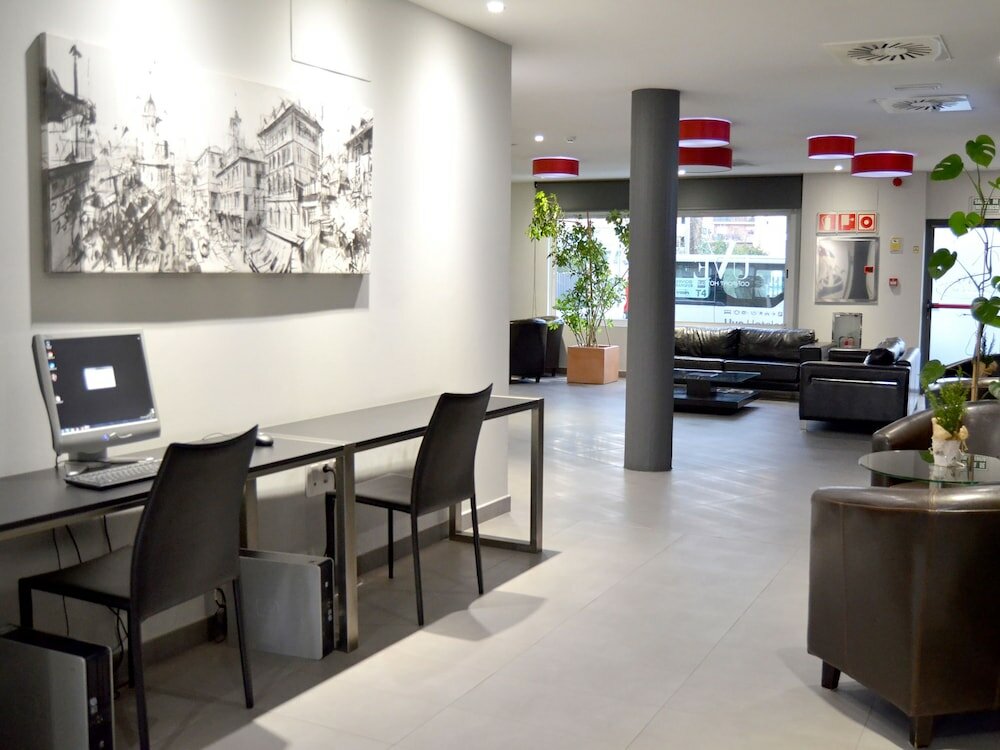 Фото Hotel Uve Alcobendas