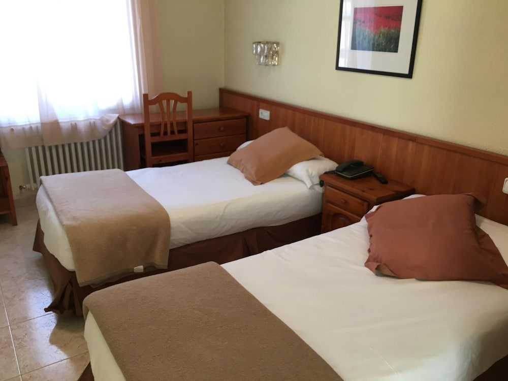 Фото Evenia Oros