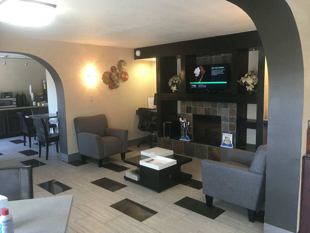 Фото Days Inn by Wyndham Charlotte/Woodlawn Near Carowinds