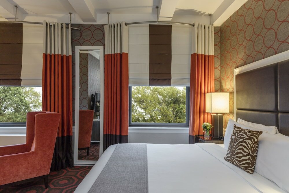 Фото The Empire Hotel