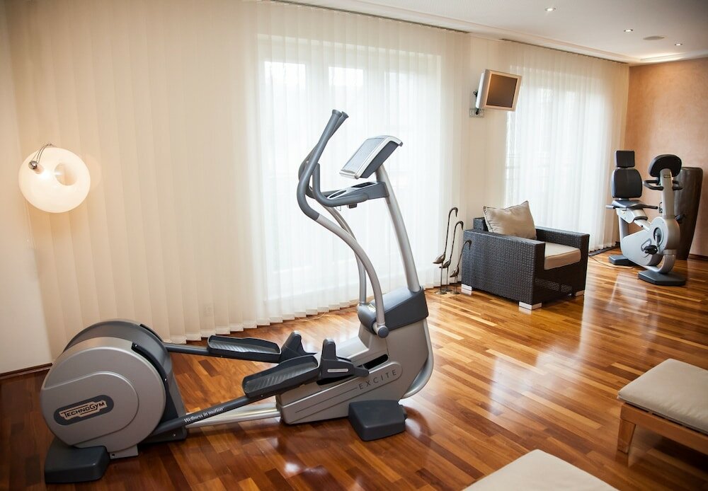 Фото Tinschert Hotel-Restaurant-Partyservice