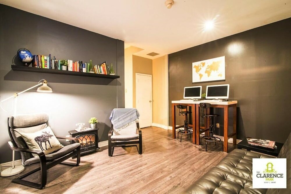 Фото The Clarence Park