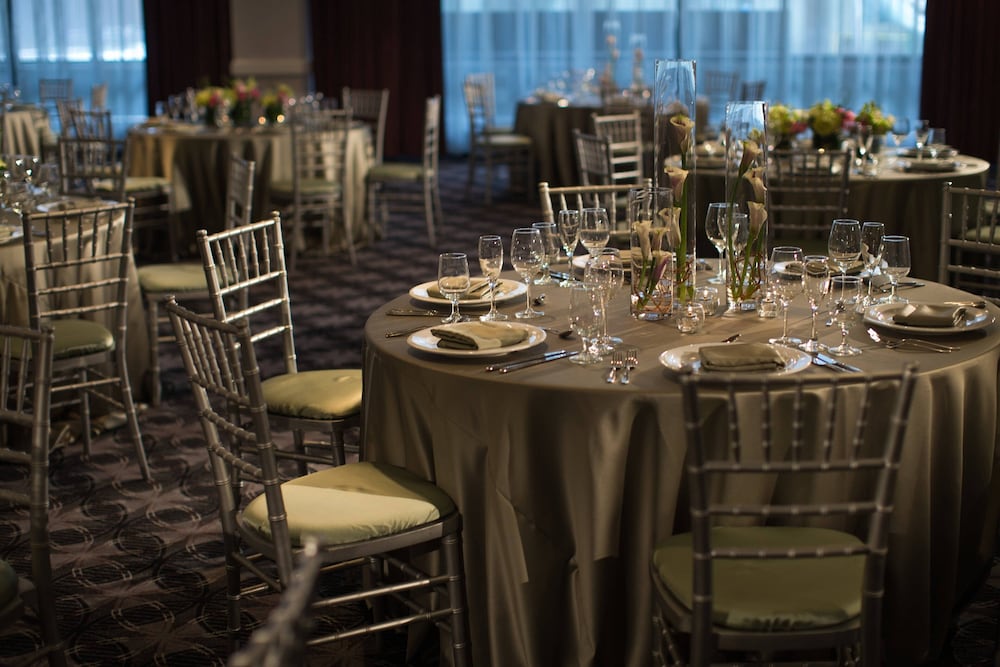 Фото Hotel Chicago Downtown, Autograph Collection by Marriott