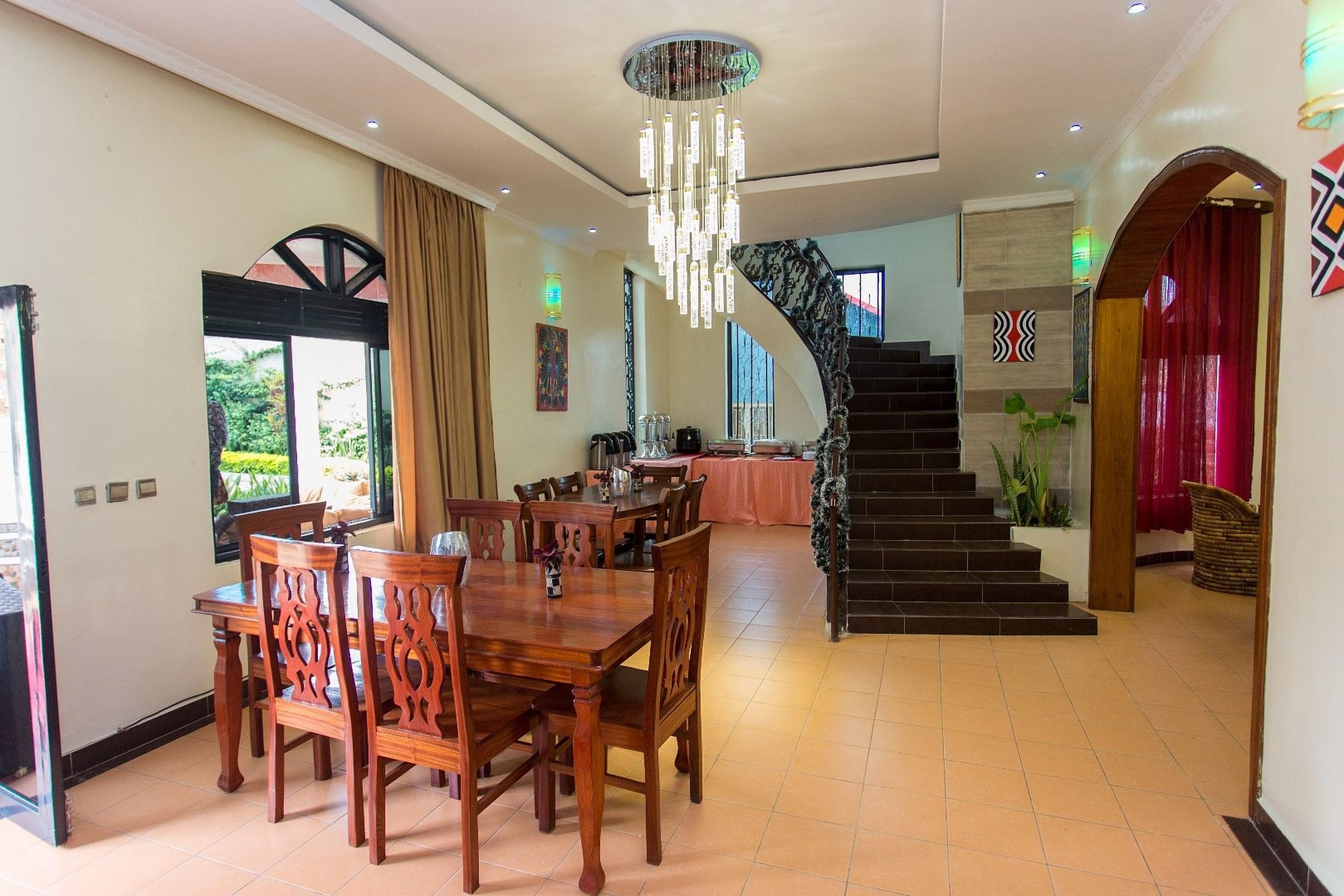 Фото N G Residence