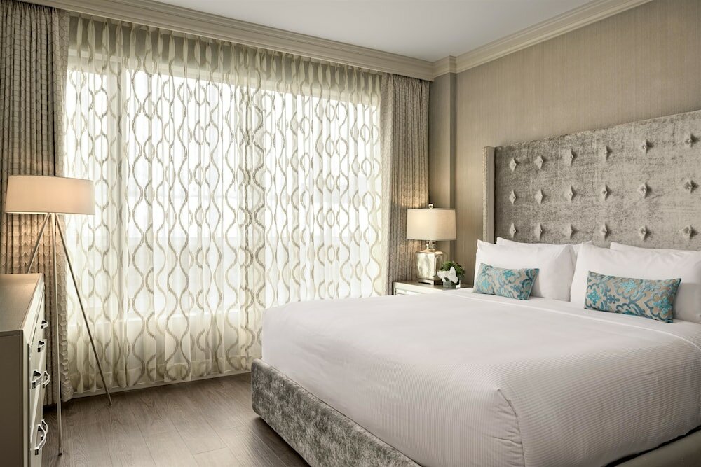 Фото Georgian Court Hotel