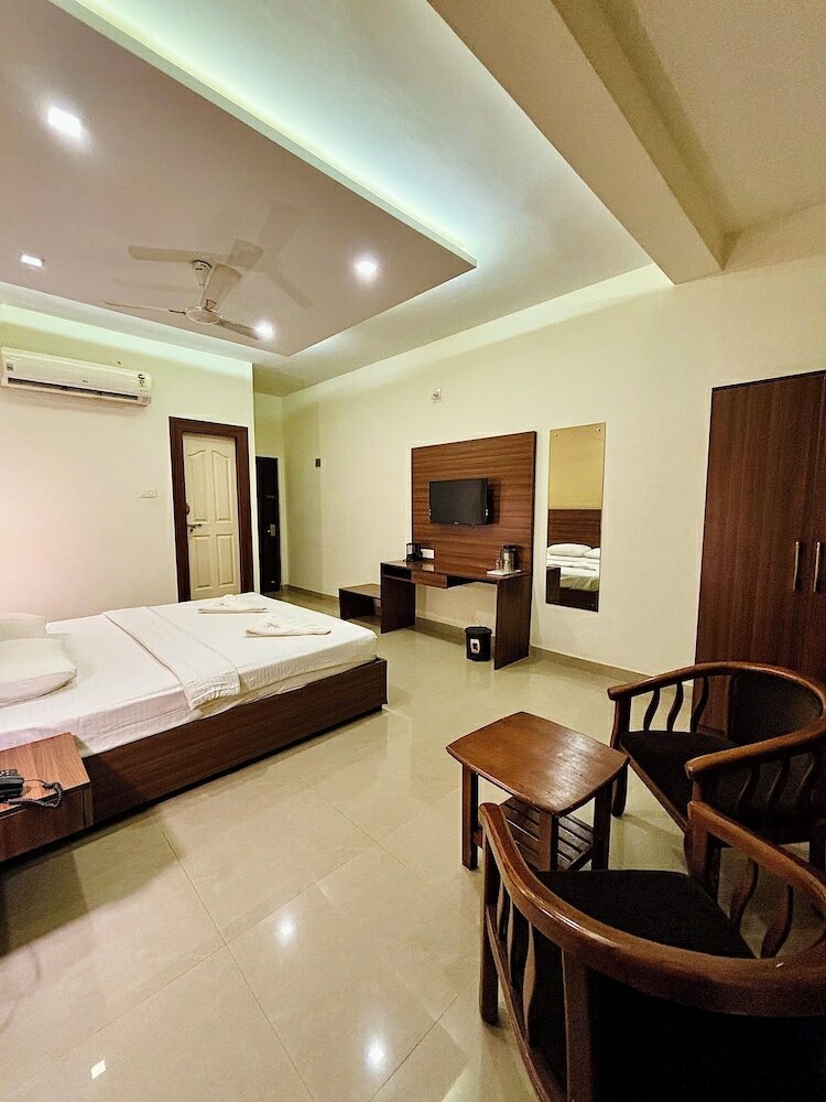 Фото Hotel Citywalk Residency