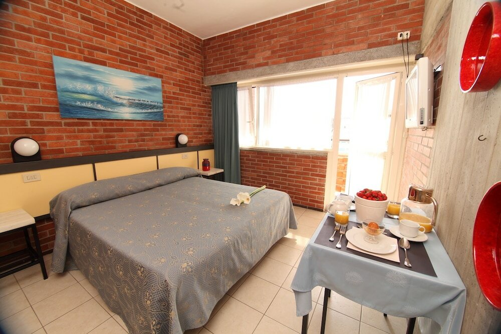 Фото Hotel Marina