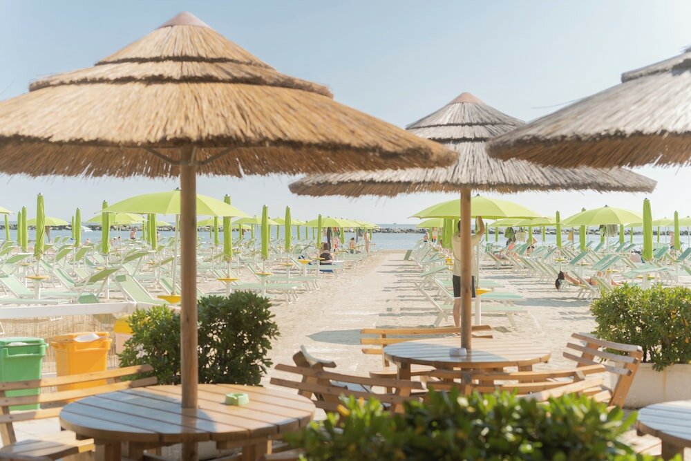 Фото Hotel Colorado Cesenatico