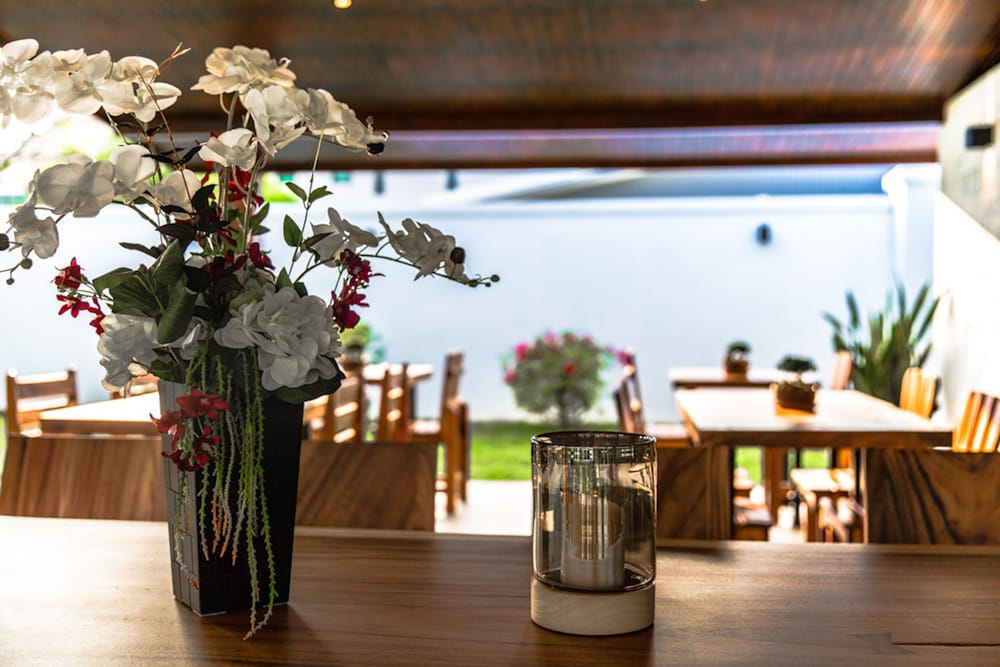 Фото Phuket Airport Hotel